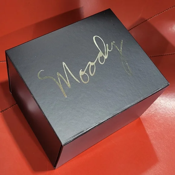 Moody guitar strap BOX ONLY - Picture 10 of 10